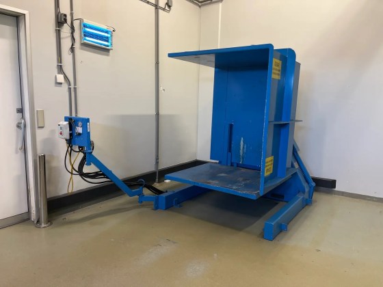Premier FS1600 Pallet Inverter Pic 007